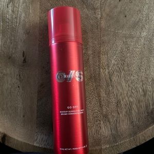 ONE/SIZE by Patrick Starrr
GO OFF Makeup Dissolving Mist